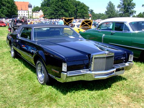 lincoln mark 4 1974.